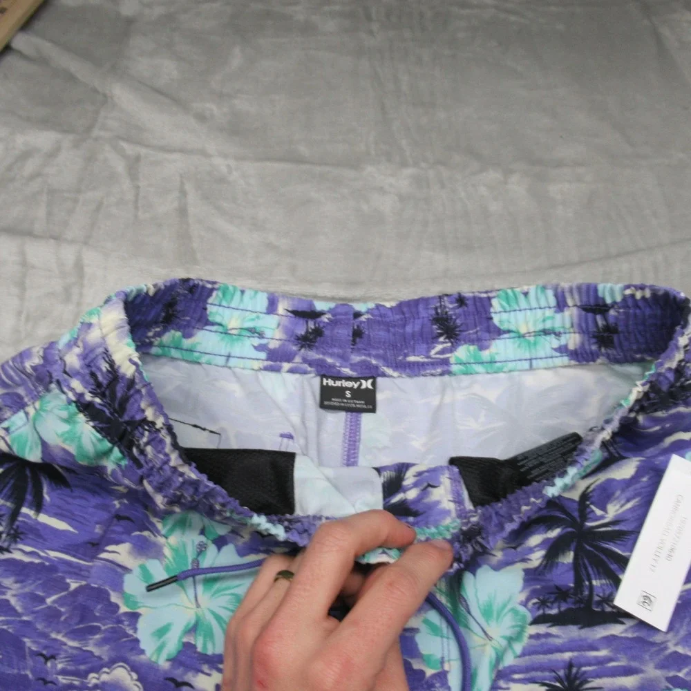 Hurley Board Shorts Mens Small Purple Tropical Floral Cannonball Volley 17‎ NEW
